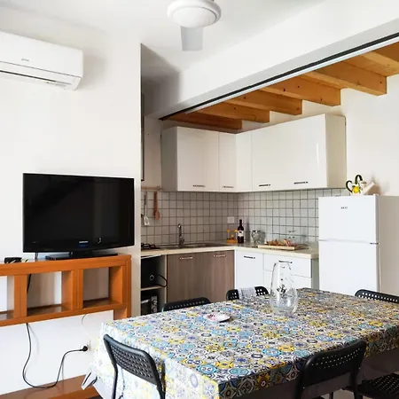Roccamaris House *